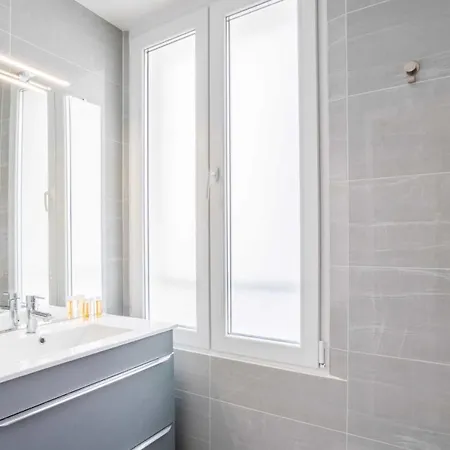 Apartment Cosy In The Heart Of Belleville 6p2bedroom