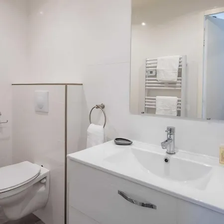 Cosy In The Heart Of Belleville 6p2bedroom * Paris