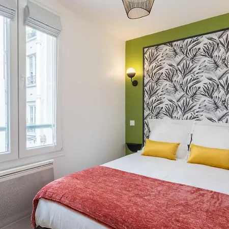 Cosy In The Heart Of Belleville 6p2bedroom Apartment Paris